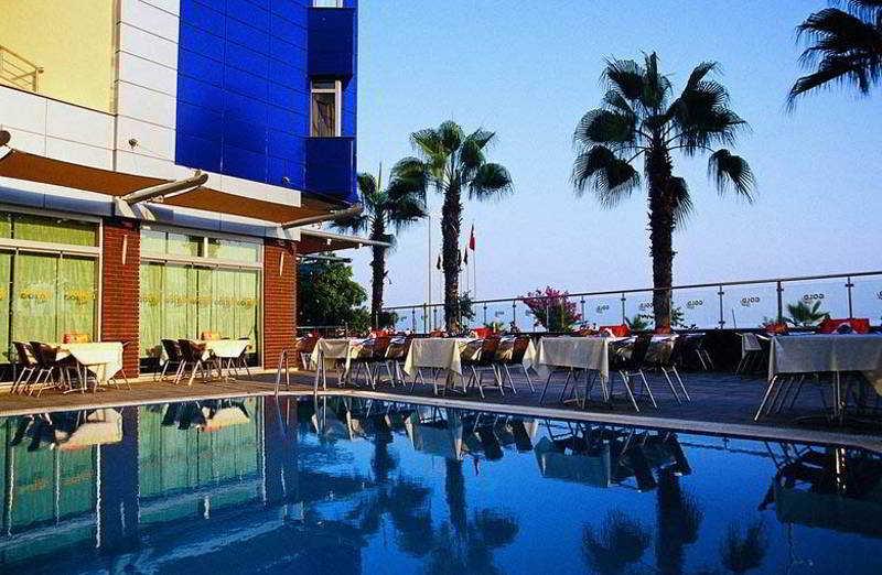 Gold Hotel Аланя Екстериор снимка