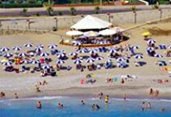 Gold Hotel Аланя Екстериор снимка